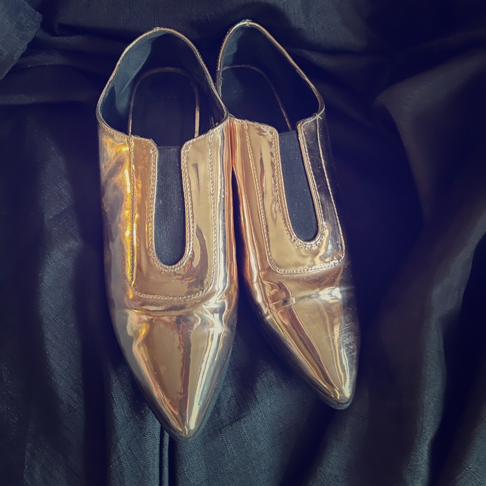 Rosegold pointing shoes size 8
